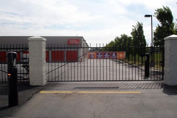 Public Storage - Roseville - 30340 Gratiot Ave - 30340 Gratiot Ave