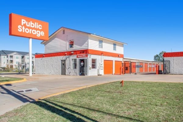 Public Storage - Oklahoma City - 11120 N Pennsylvania Ave - 11120 N Pennsylvania Ave
