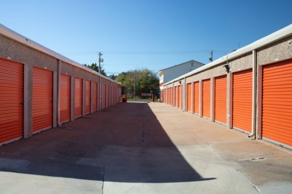 Public Storage - Oklahoma City - 11120 N Pennsylvania Ave - 11120 N Pennsylvania Ave