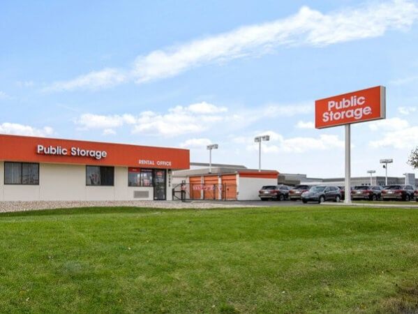Public Storage - Palatine - 1385 E Dundee Road - 1385 E Dundee Road