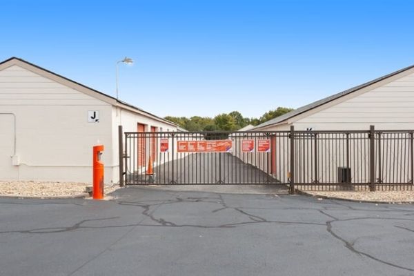 Public Storage - Pineville - 10811 Pineville Road - 10811 Pineville Road