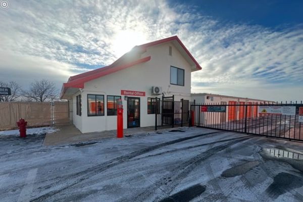 Public Storage - Apple Valley - 15075 Foliage Ave - 15075 Foliage Ave