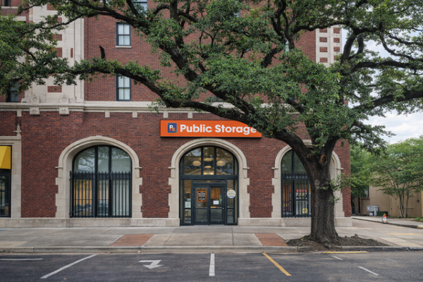 Public Storage - New Orleans - 1901 St Charles Ave - 1901 St Charles Ave