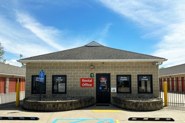 Public Storage - Sheffield Lake - 5360 E Lake Road - 5360 E Lake Road