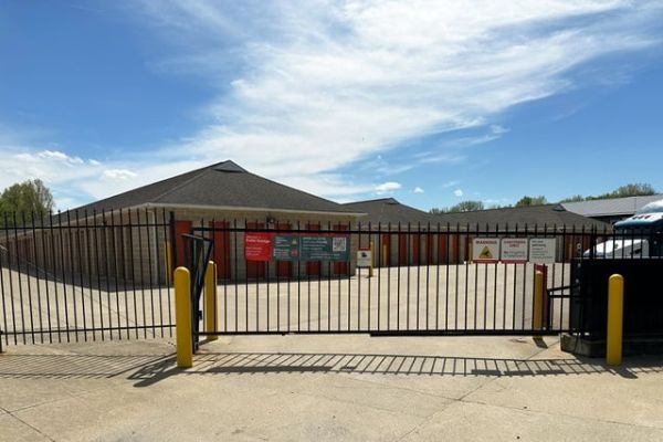 Public Storage - Sheffield Lake - 5360 E Lake Road - 5360 E Lake Road