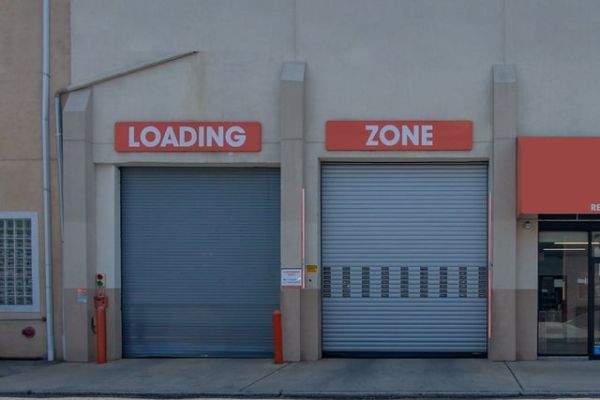 Public Storage - Wallington - 3 Curie Ave - 3 Curie Ave