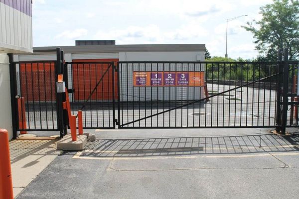 Public Storage - Greenfield - 4750 S 108th Street - 4750 S 108th Street