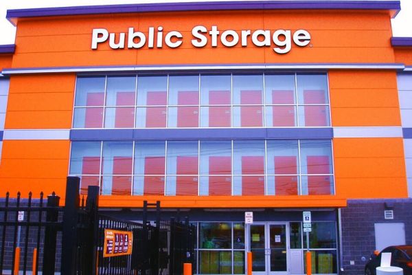 life storage hicksville hours