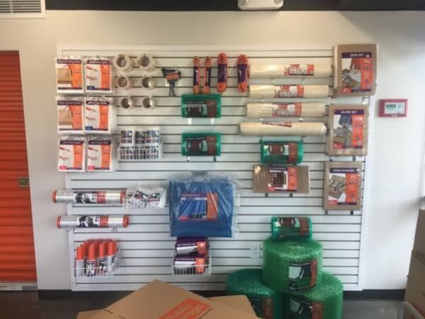 Public Storage - Huntersville - 10219 Bryton Corporate Center Dr - 10219 Bryton Corporate Center Dr