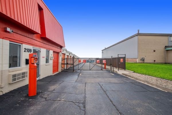 Public Storage - Lisle - 2109 Ogden Ave - 2109 Ogden Ave