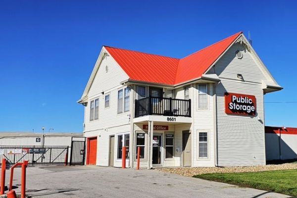 Public Storage - Kansas City - 8601 East 67th Terrace - 8601 East 67th Terrace