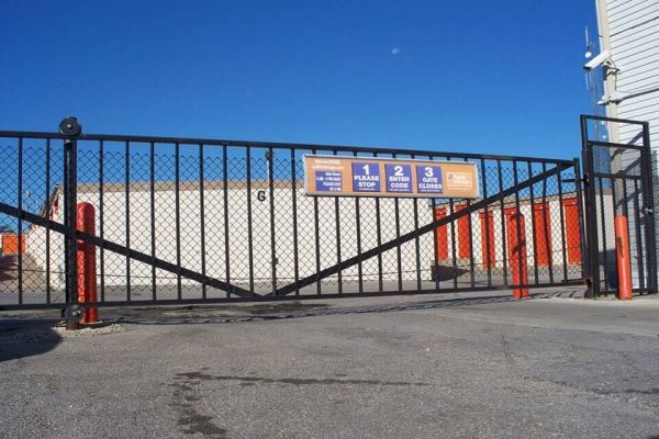 Public Storage - Kansas City - 8601 East 67th Terrace - 8601 East 67th Terrace