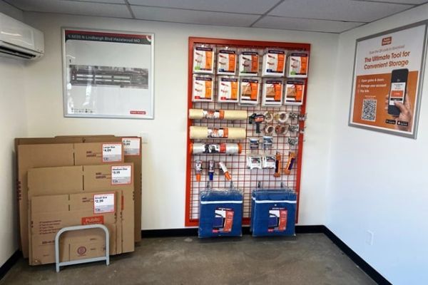 Public Storage - Hazelwood - 6030 N Lindbergh Blvd - 6030 N Lindbergh Blvd
