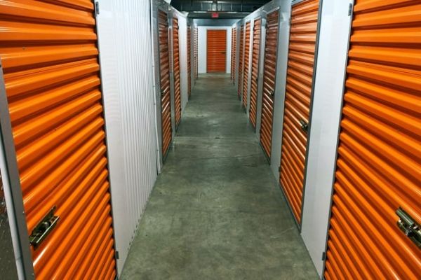 Public Storage - Minneapolis - 424 N 3rd Ave - 424 3rd Ave N
