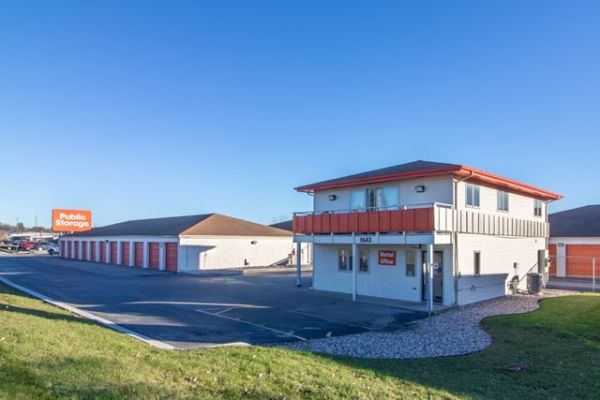 Public Storage - Waukesha - 1643 Arcadian Ave - 1643 Arcadian Ave