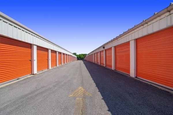 Public Storage - Schaumburg - 2400 Palmer Drive - 2400 Palmer Drive