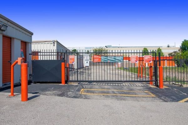Public Storage - Schaumburg - 2400 Palmer Drive - 2400 Palmer Drive