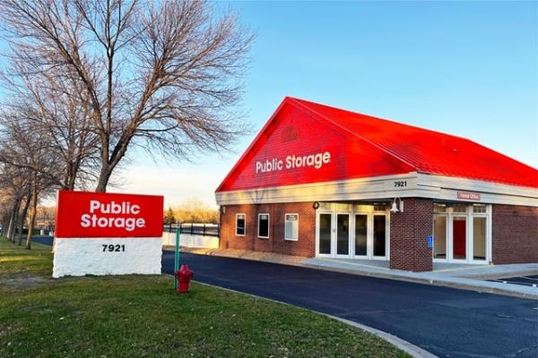 Public Storage - Eden Prairie - 7921 Eden Prairie Road - 7921 Eden Prairie Road