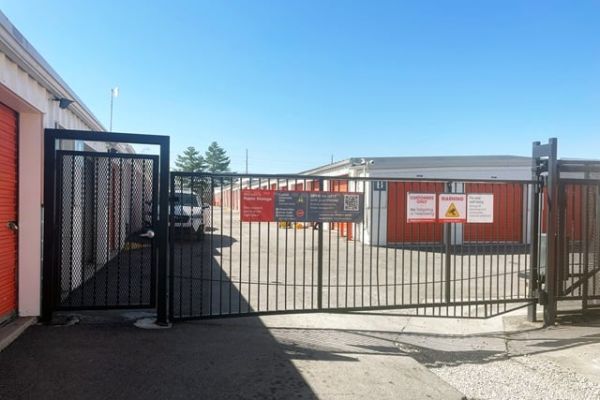 Public Storage - Kearns - 4065 Sams Blvd - 4065 Sams Blvd