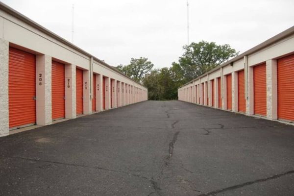 Public Storage - Brooklyn Park - 7800 73rd Ave N - 7800 73rd Ave N