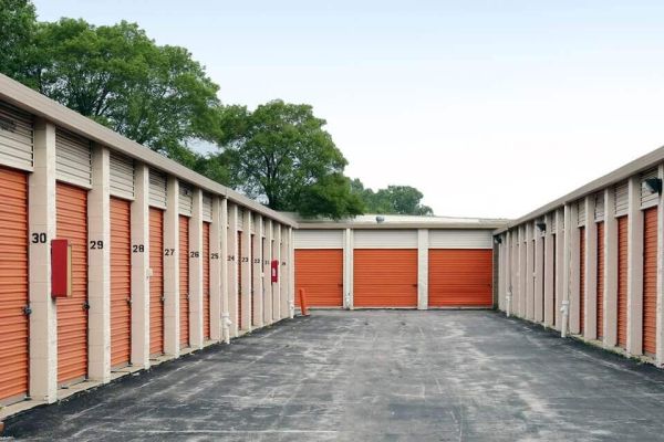 Public Storage - Chicago - 8484 S South Chicago Ave - 8484 S South Chicago Ave