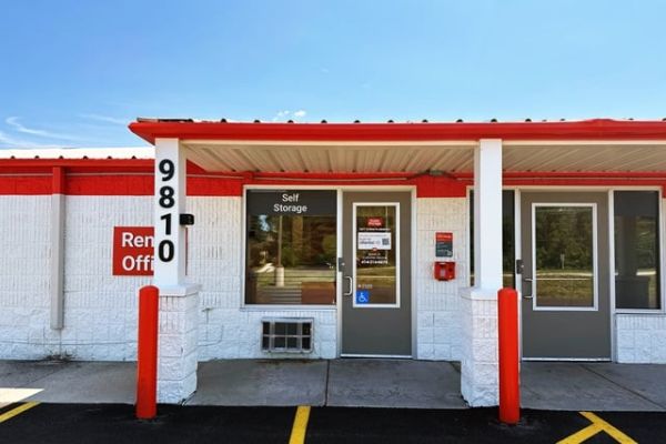 Public Storage - Oak Creek - 9810 S 27th Street - 9810 S 27th Street