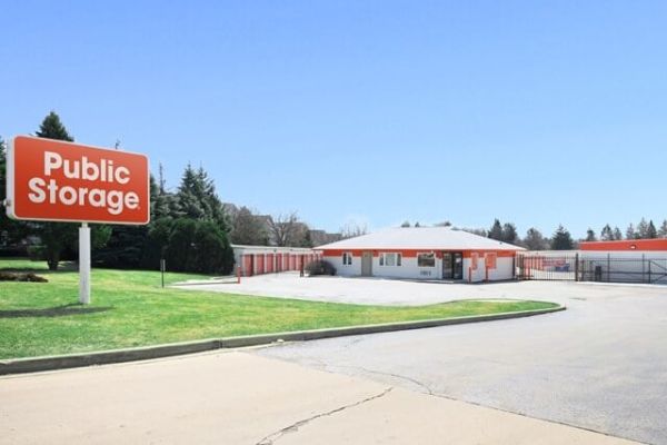 Public Storage - Hanover Park - 1000 E Lake Street - 1000 E Lake Street