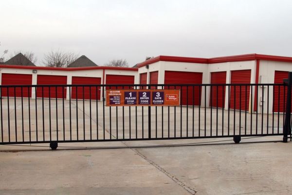 Public Storage - Edmond - 2201 NW 192nd St - 2201 NW 192nd St