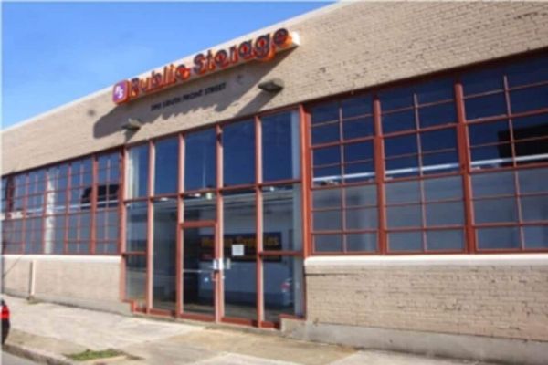Public Storage - Memphis - 390 S Front Street - 390 S Front Street