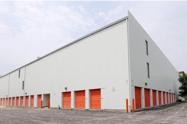 Public Storage - Buffalo Grove - 555 E Aptakisic Road - 555 E Aptakisic Road