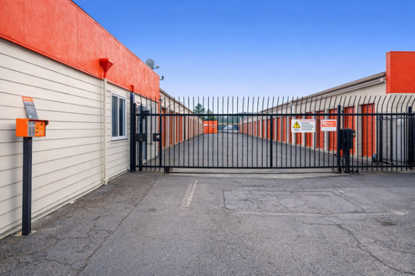 Public Storage - Gresham - 2190 NW Burnside Rd - 2190 NW Burnside Rd