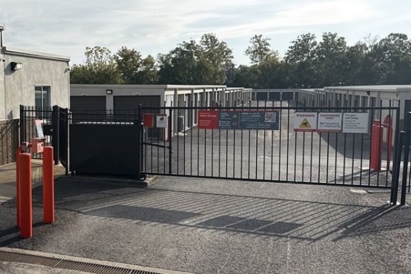 Public Storage - Gallatin - 209 Hancock St - 209 Hancock St