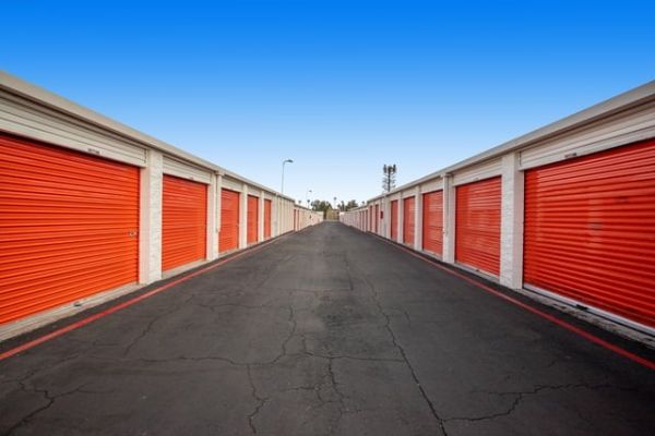Public Storage - Las Vegas - 1881 N Decatur Blvd - 1881 N Decatur Blvd
