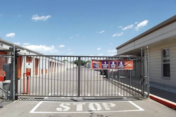 Public Storage - Colorado Springs - 5240 Edison Ave - 5240 Edison Ave