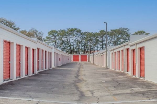 Public Storage - Beaverton - 7065 SW 105th Ave - 7065 SW 105th Ave