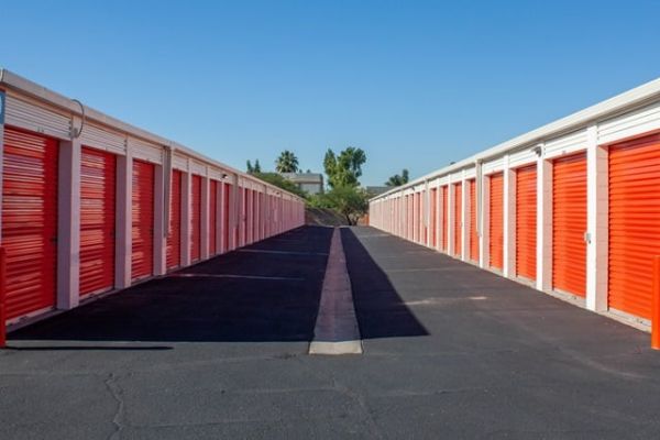 Public Storage - Glendale - 6443 W Bell Rd - 6443 W Bell Rd