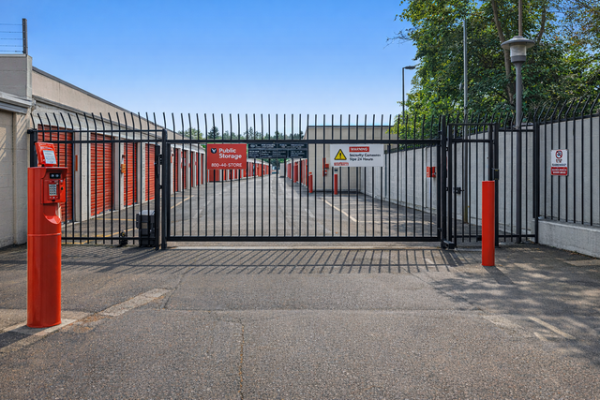 Public Storage - Portland - 1608 NE 92nd Ave - 1608 NE 92nd Ave