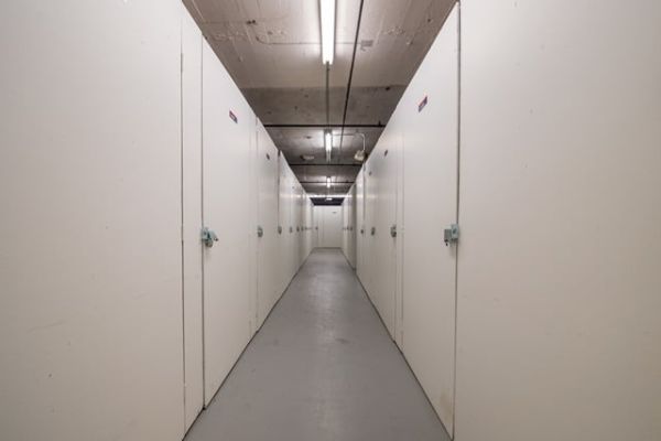 Public Storage - Portland - 1620 NE Sandy Blvd - 1620 NE Sandy Blvd