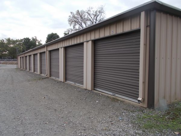 Central Lake Station Self Storage-2200 Central Ave - 2200 Central Ave