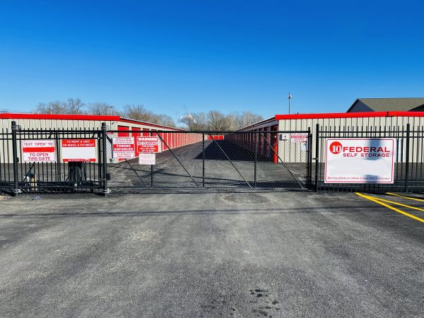 10 Federal Storage - E Straight St - 900 East Straight Street