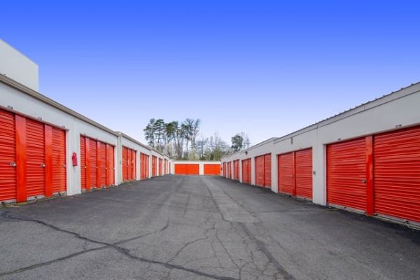 Public Storage - Centreville - 14601 Lee Highway - 14601 Lee Highway
