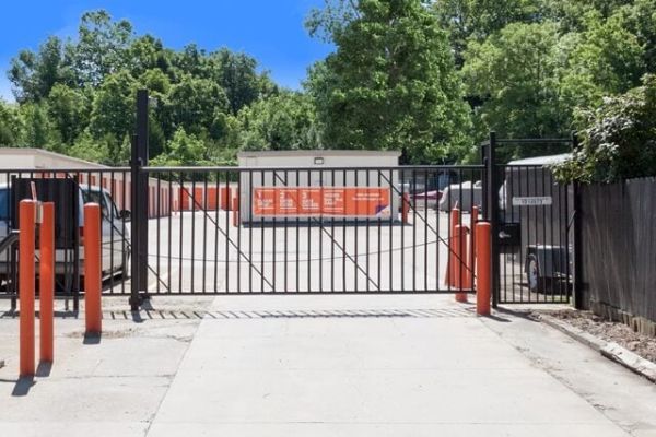 Public Storage - Cincinnati - 3220 Westbourne Drive - 3220 Westbourne Drive