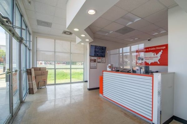 Public Storage - Hyattsville - 4318 Kenilworth Ave - 4318 Kenilworth Ave