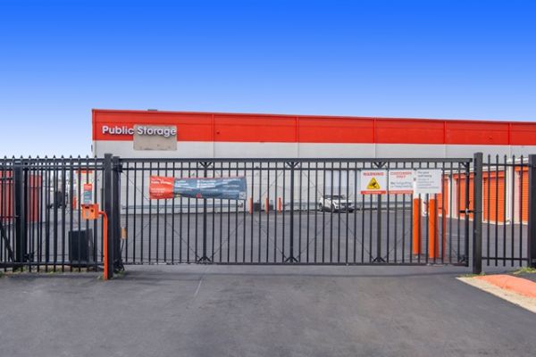 Public Storage - Hyattsville - 4318 Kenilworth Ave - 4318 Kenilworth Ave