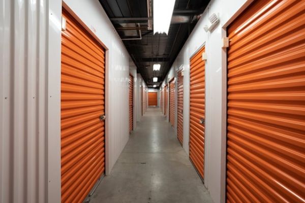 Public Storage - Waltham - 260 Lexington Street - 260 Lexington Street