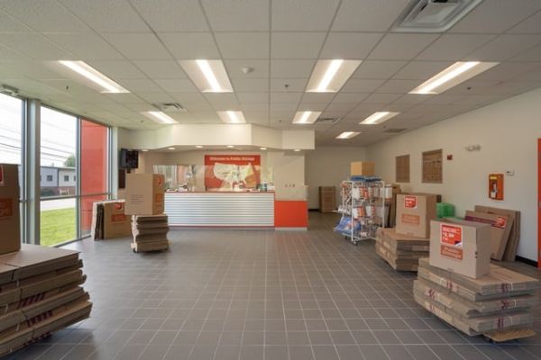Public Storage - Waltham - 260 Lexington Street - 260 Lexington Street