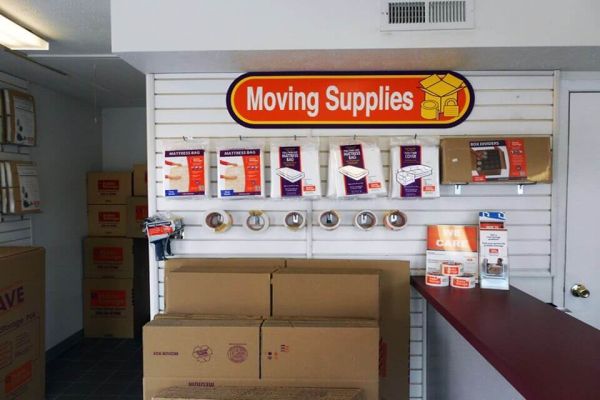 Public Storage - Cincinnati - 9660 Colerain Ave - 9660 Colerain Ave