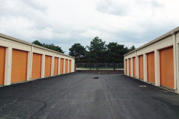 Public Storage - Canton - 45229 Michigan Ave - 45229 Michigan Ave