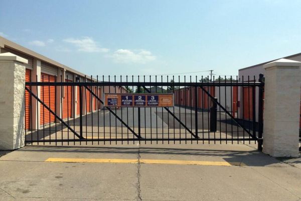 Public Storage - Canton - 45229 Michigan Ave - 45229 Michigan Ave
