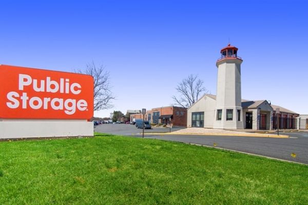 Public Storage - Fairfax - 2818 Merrilee Drive - 2818 Merrilee Drive